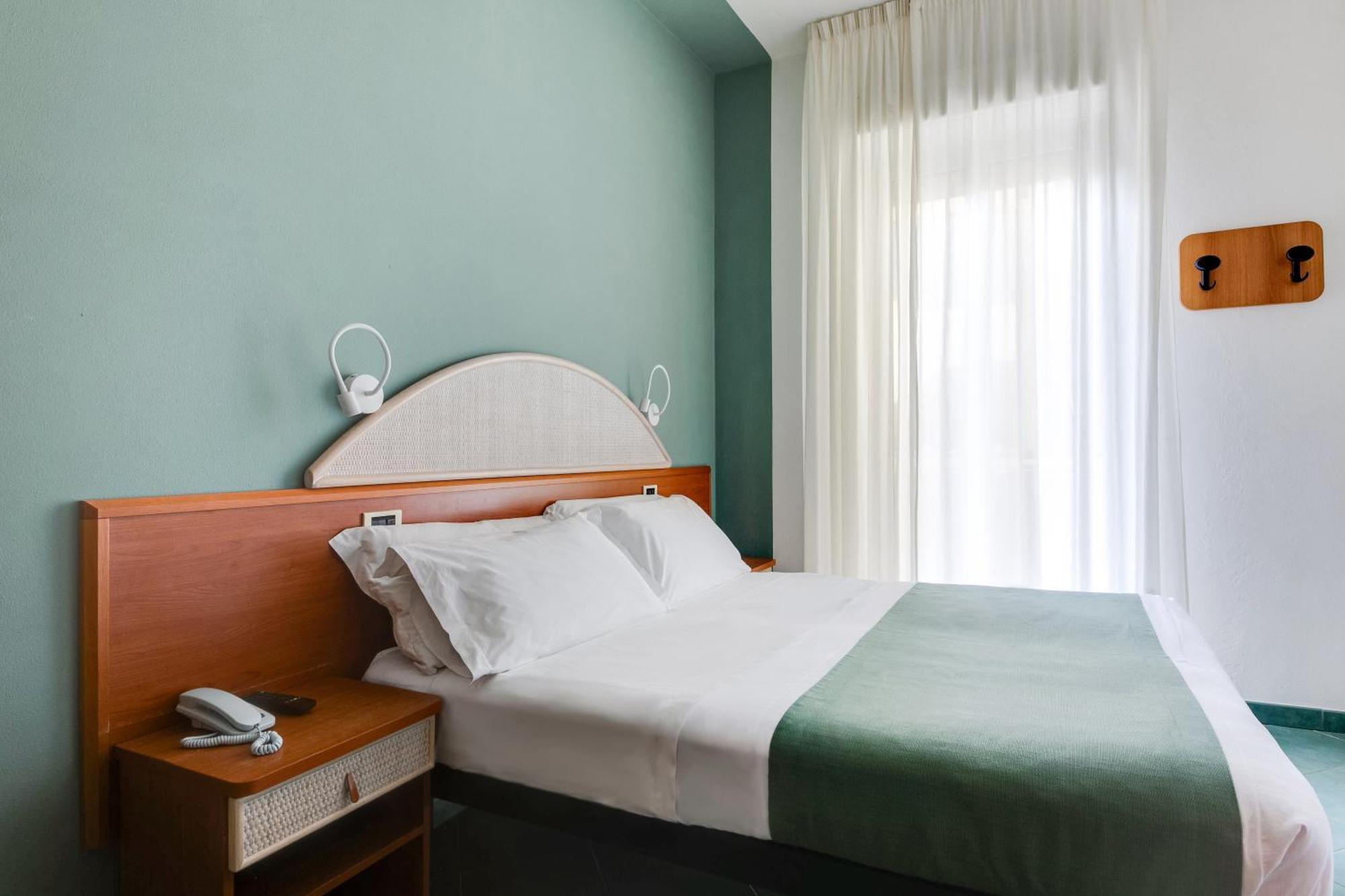 Pinetina Mare Baby Family Hotel Pinarella Esterno foto