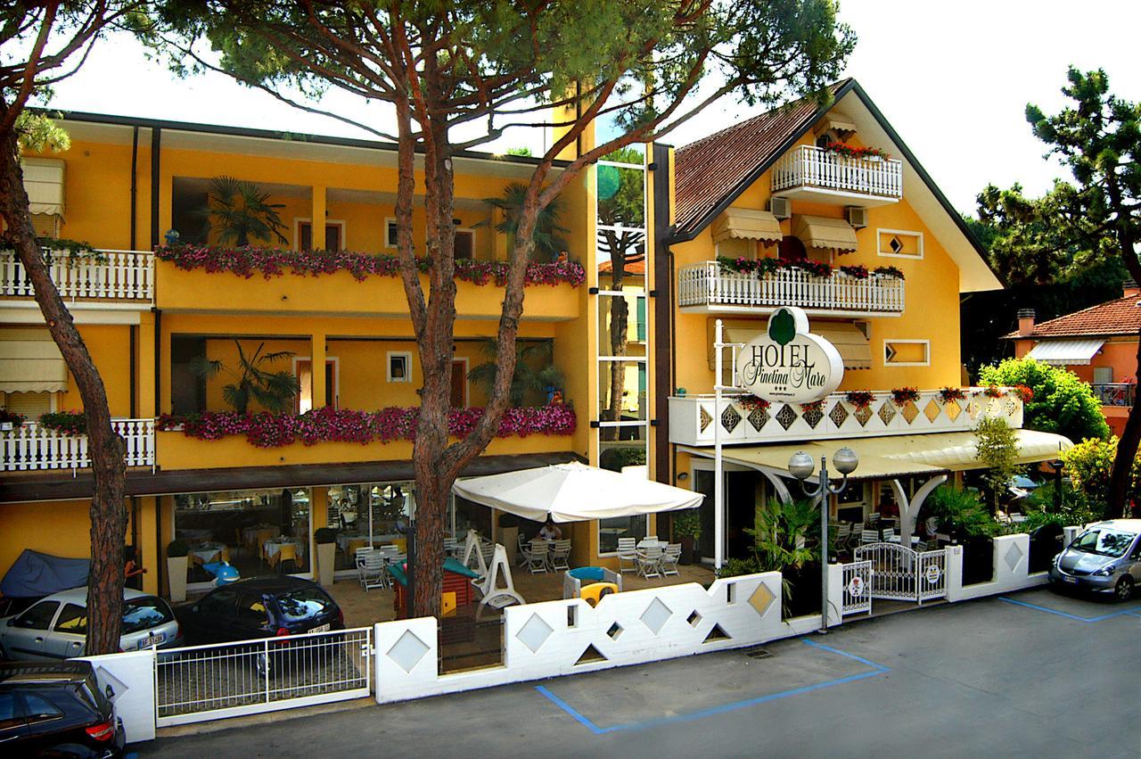 Pinetina Mare Baby Family Hotel Pinarella Esterno foto