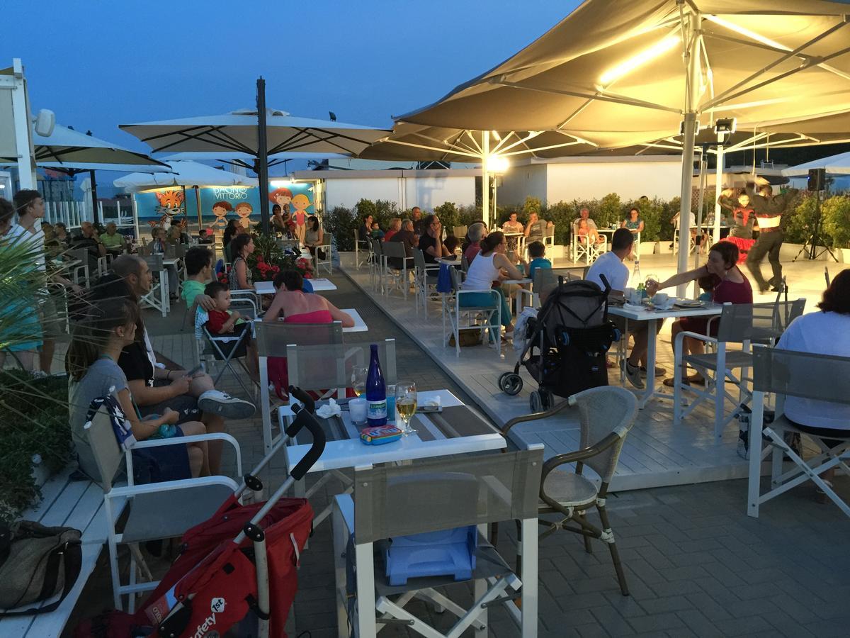 Pinetina Mare Baby Family Hotel Pinarella Esterno foto