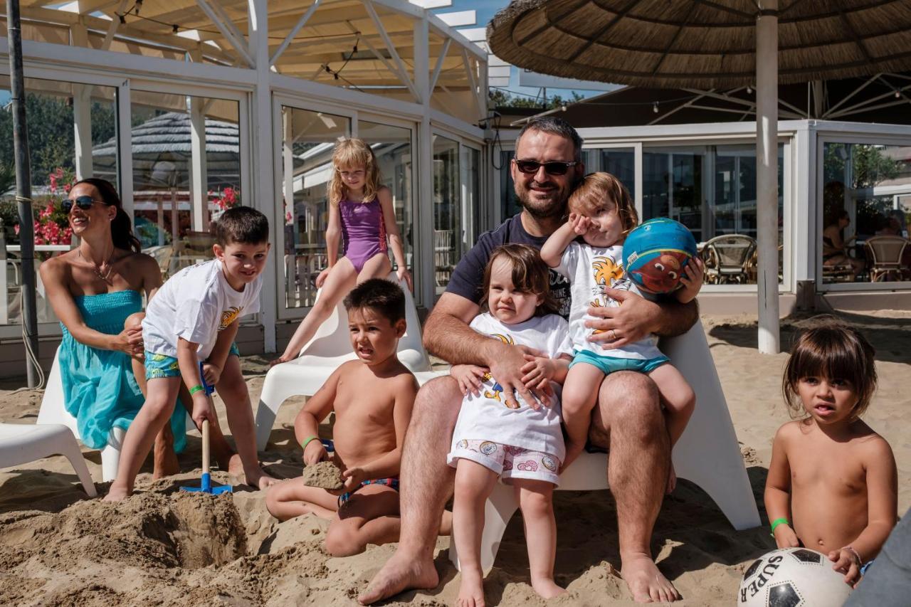 Pinetina Mare Baby Family Hotel Pinarella Esterno foto